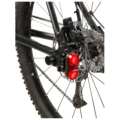 M-Wave Axle Mount Lampenhalter -VeloGear Shop m wave axle mount lampenhalter detail 3